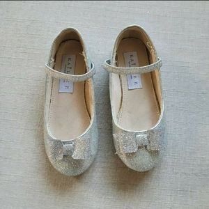 Kailee P Silver Fine Glitter Mary Jane Flats With Glitter Tuxedo Bow